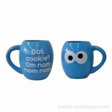 Porcelain Mugs, Measures 10 x 11.5cm with Glazed Finish